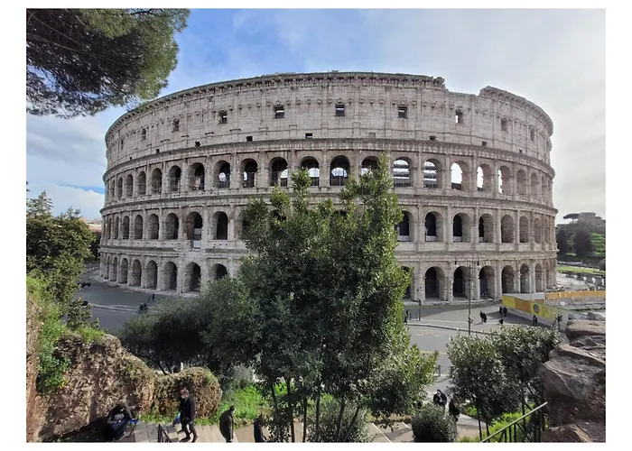 Behind The Vatican Ρώμη